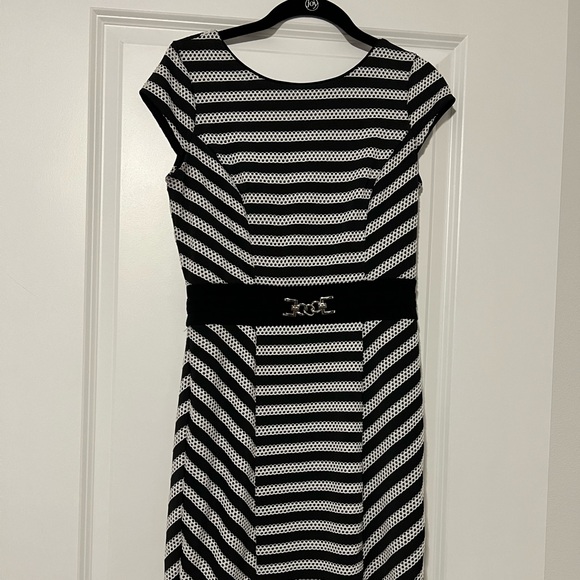 White House black market dress - Picture 1 of 3
